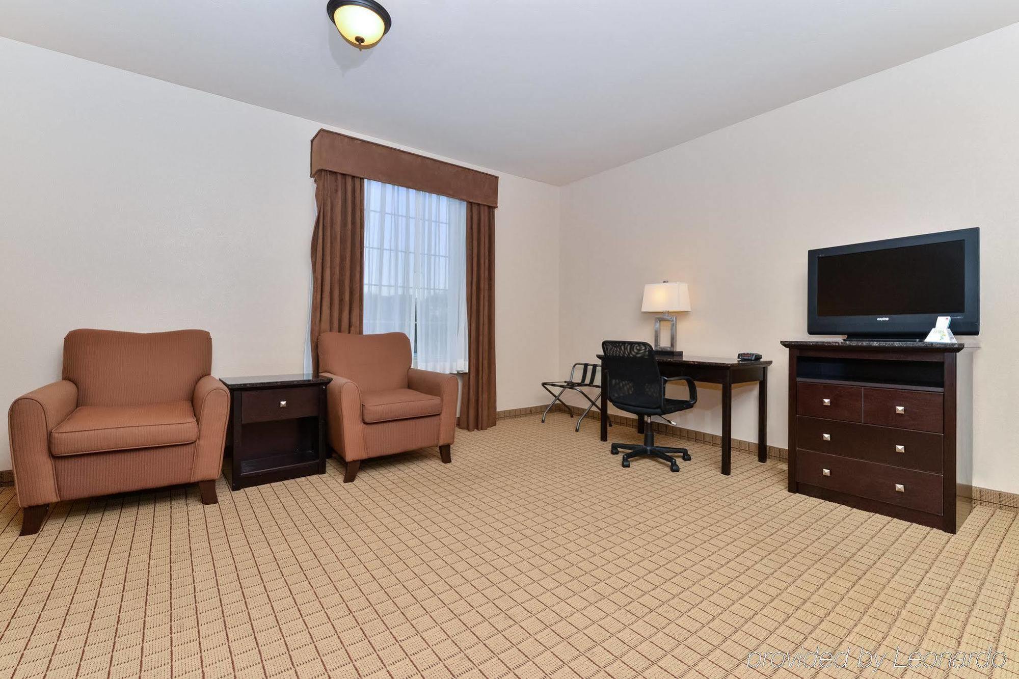 Express Inn & Suites Норман Экстерьер фото
